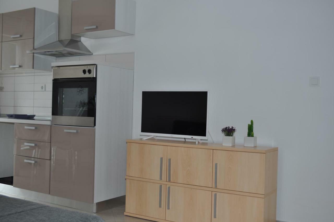 Apartments Matej & Irena Cres Exterior photo